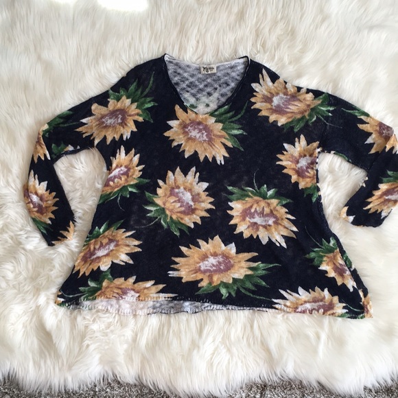 Show Me Your Mumu Overtop Sweater- in Sunflower Dreams Knit - Picture 5 of 16